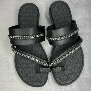 🔥🔥🔥Michael Kors Black Sandals with Silver Chain Size: 8🔥🔥🔥