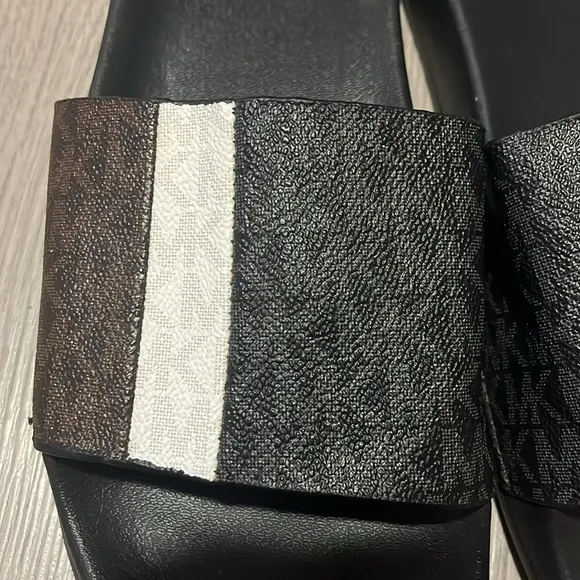 Michael Kors Men's Black and Brown Slide Sandals