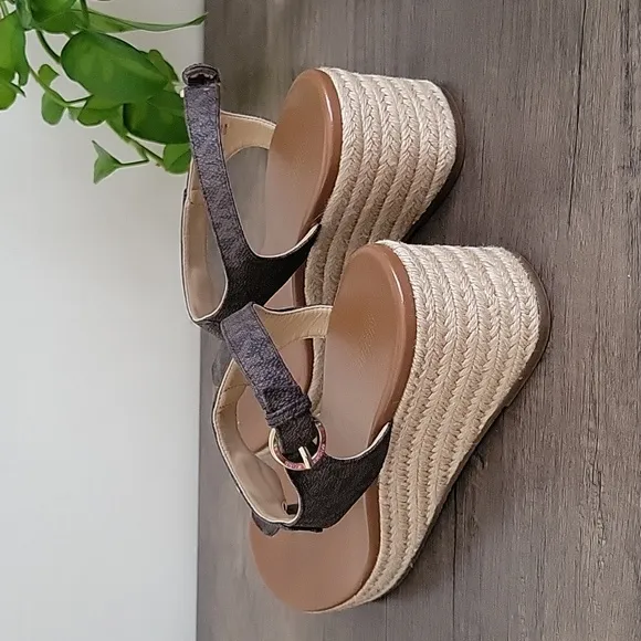 Michael Kors MK Laney T Strap Thong Espadrille Wedge Sandals 8.5