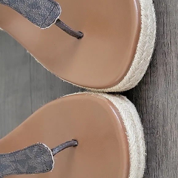 Michael Kors MK Laney T Strap Thong Espadrille Wedge Sandals 8.5