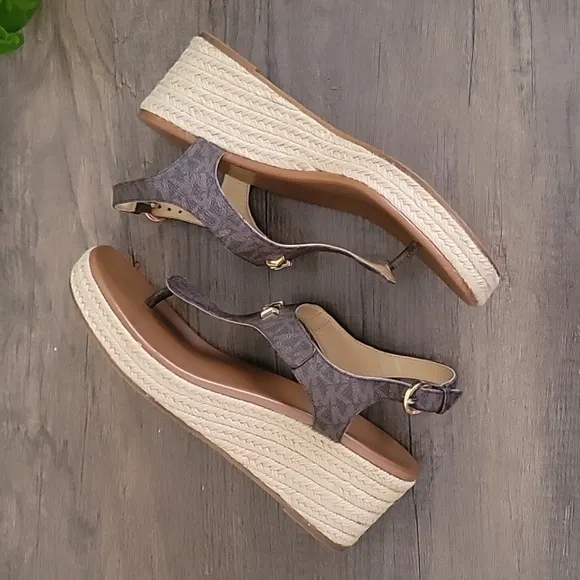 Michael Kors MK Laney T Strap Thong Espadrille Wedge Sandals 8.5