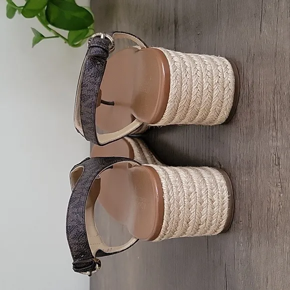 Michael Kors MK Laney T Strap Thong Espadrille Wedge Sandals 8.5