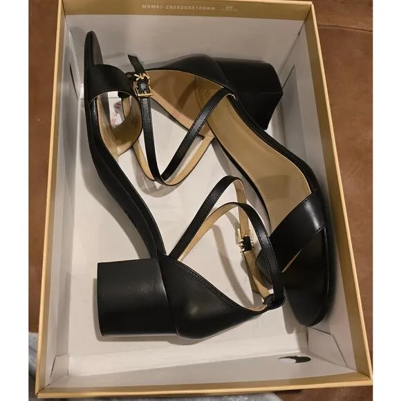 Michael Kors Serena Flex Dress Sandals in Black EUC Size 9 M
