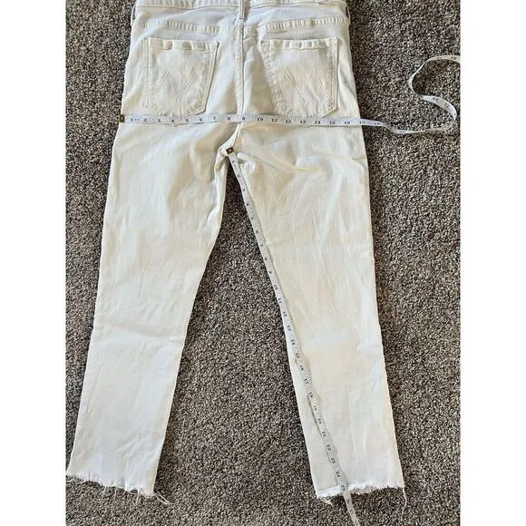 MOTHER White Denim The Rascal Ankle Snippet Jeans Size 28 Frayed Hem High Waist