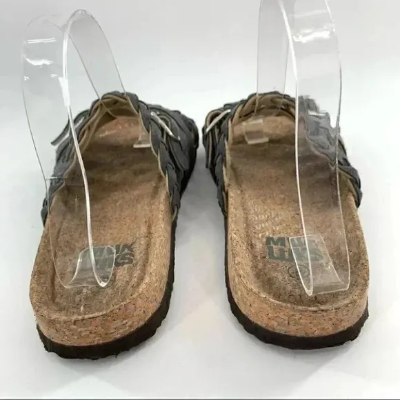 Muk luks womens sandals size 8 gray suede braided boho festival walking