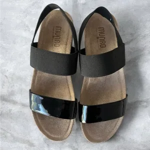 Munro American Pisces Black Patent leather comfort sandals 9