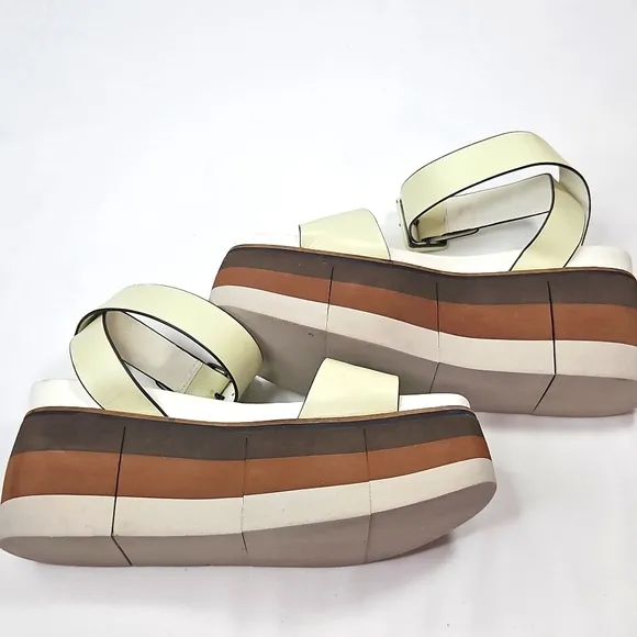 Naked Feet Cream and Brown Platform Sandals Sz 9.5