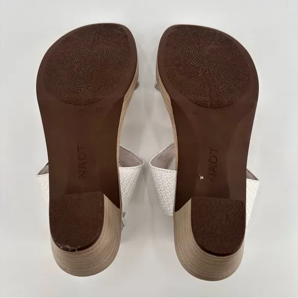 Naot Intact Ankle Strap White Embossed Comfort Sandals Size 40 US 9