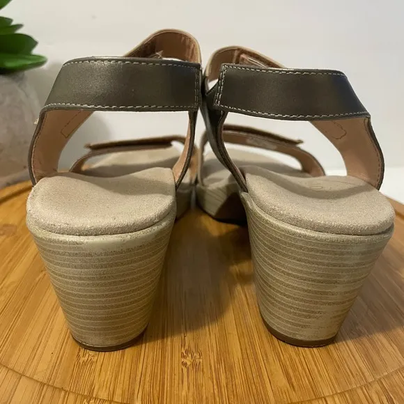 NAOT Intact Bronze Leather Sandal Metallic Ankle Strap Comfy Chunky Heel Size 11