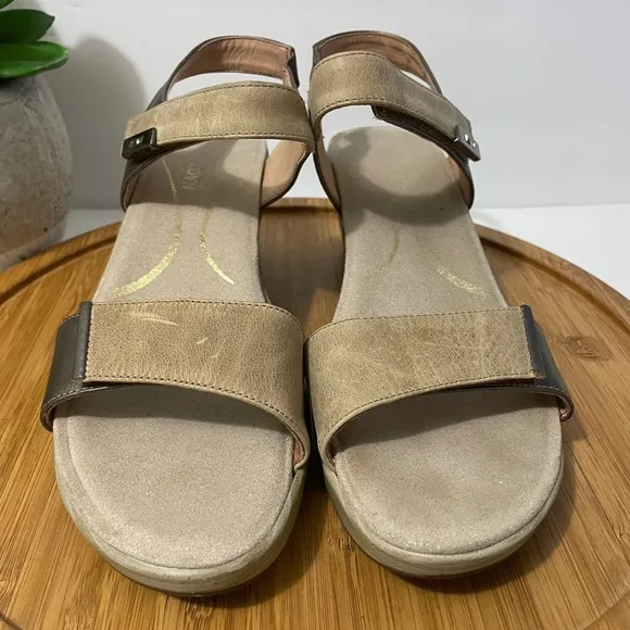 NAOT Intact Bronze Leather Sandal Metallic Ankle Strap Comfy Chunky Heel Size 11