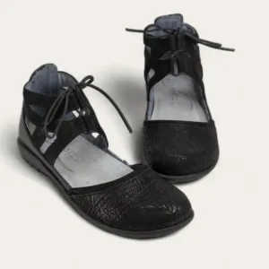 Naot Kata women’s tie ankle black sandals