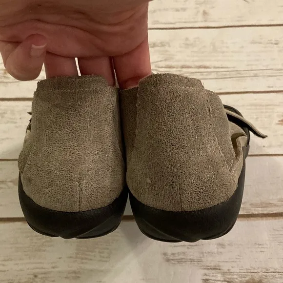 NAOT Papaki Black/Speck Beige NNM Polar Sandals 41/10-10.5