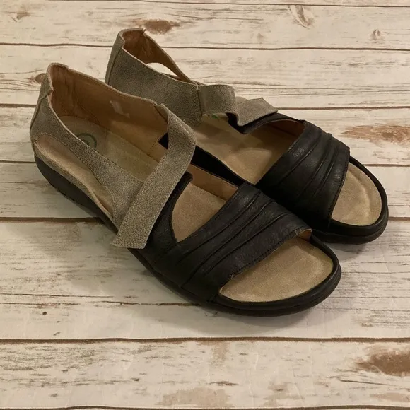NAOT Papaki Black/Speck Beige NNM Polar Sandals 41/10-10.5