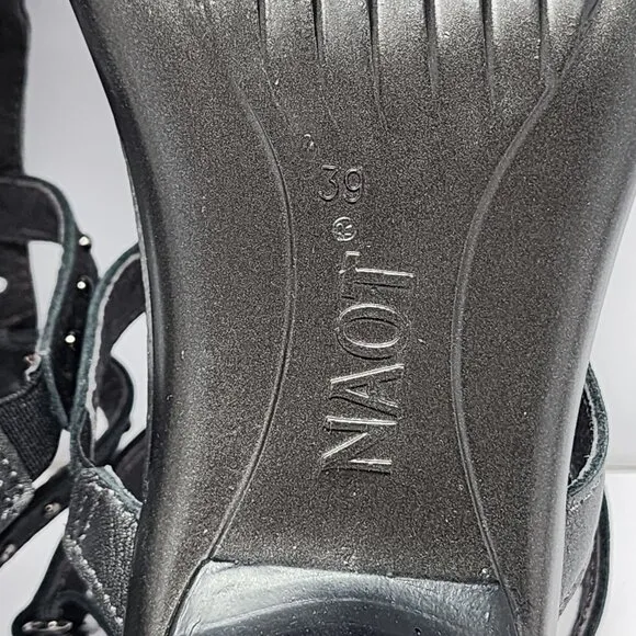 Naot Womens size 8 Black Leather Studded Sandals Size Eu 39