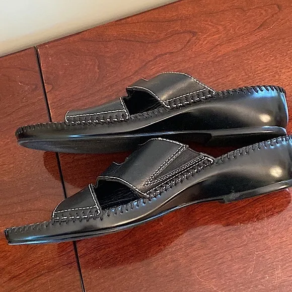 Naturalizer Black Cut Out Slip On Sandals Size 7N