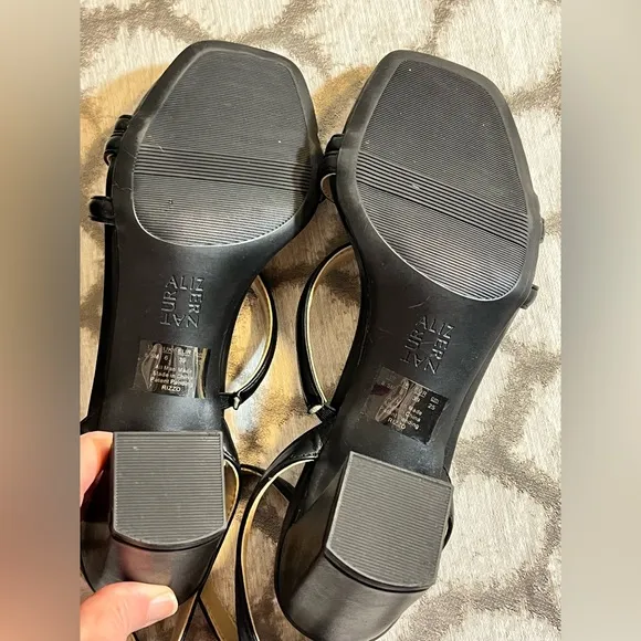 Naturalizer NWOT Women's Black Strappy Sandals: Rizzo size 8.5