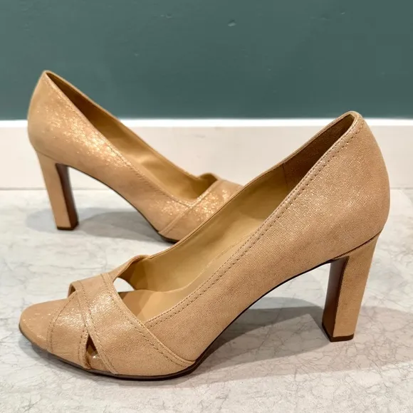 NATURALIZER odetta heels beige gold leather pumps peep toe women’s 12 Wide NEW