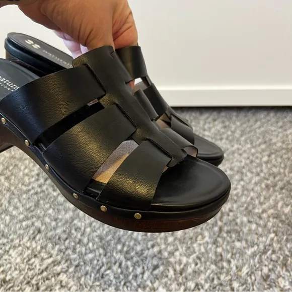 Naturalizer Women’s Black‎ Slide Sandals With Heel Size 8.5