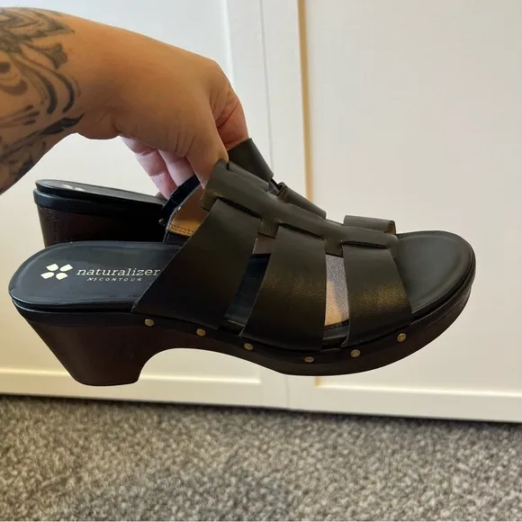 Naturalizer Women’s Black‎ Slide Sandals With Heel Size 8.5