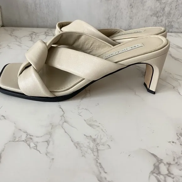 Neil J. Rodgers Obi Sandals Sz 10 Bone Nappa Knotted Padded Square Toe Dressy