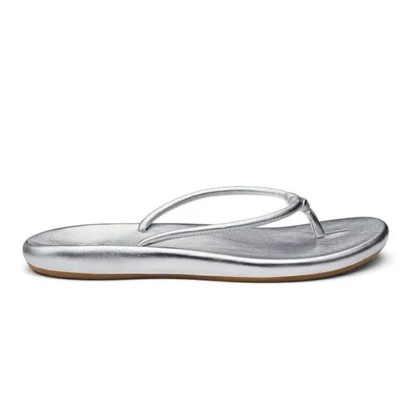 New $120 Women's Olukai Huawai Leather Thong Sandals Size 11 Silver Flip Flops