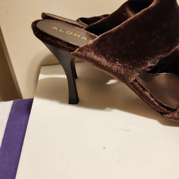New Alohas for Anthropologie Brown Velvet Puffy Strap Mules Sz.10/40 Ret.$180