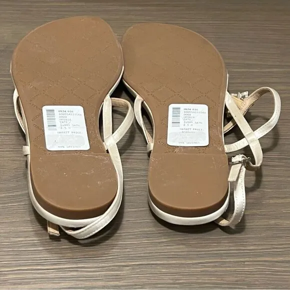 NEW Badgley Mischka Ivory Satin Tate Crystal Thong Slingback Flat Sandal 8.5