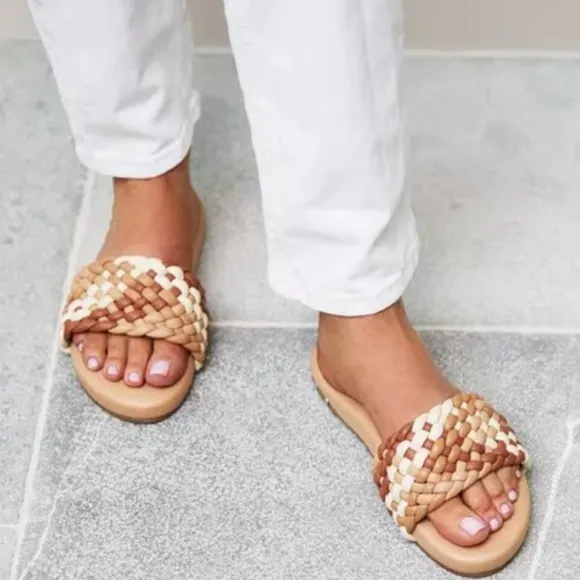 New BEEK Leather Baza Woven Sandals in Beach