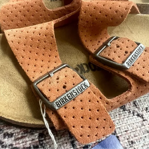 NEW Birkenstock Arizona Embossed Sandals - Suede Burnt Orange Unisex Size 38 NWT