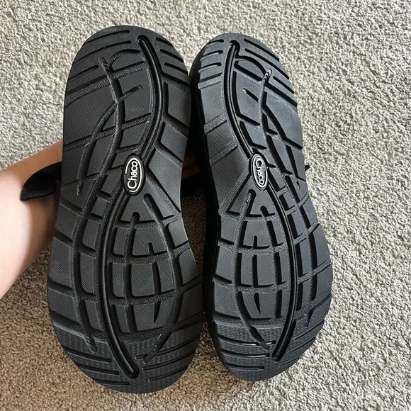 New CHACO MEN'S Size 11 Z/1 CLASSIC Adjustable All Black Hiking SANDALS
