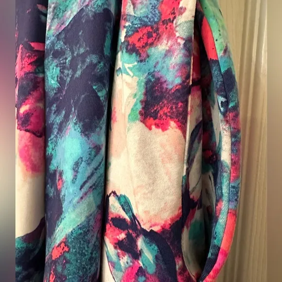 NEW Cynthia Rowley Womens Size Medium Pleated Watercolor Floral Stretch Skirt