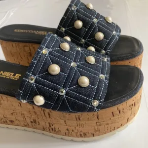 NEW Eddy Daniele Platform Sandals, Denim w Embellished Pearls, Size 10