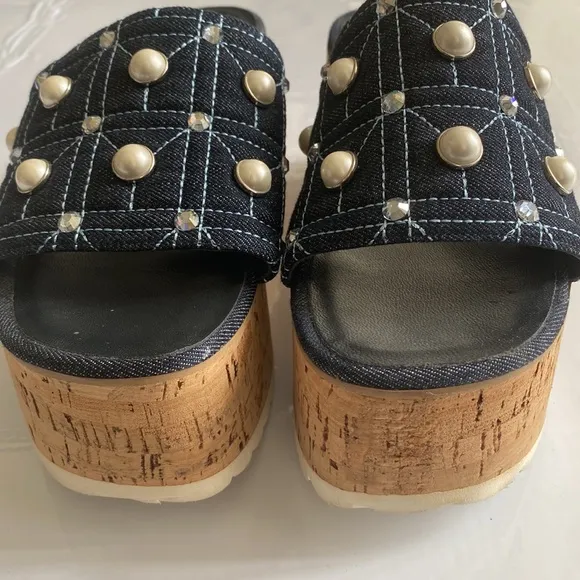 NEW Eddy Daniele Platform Sandals, Denim w Embellished Pearls, Size 10