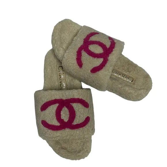 NEW Fashion “Just For Fun” Designer CC Faux Sheepskin Slipper Slide Sandals 37