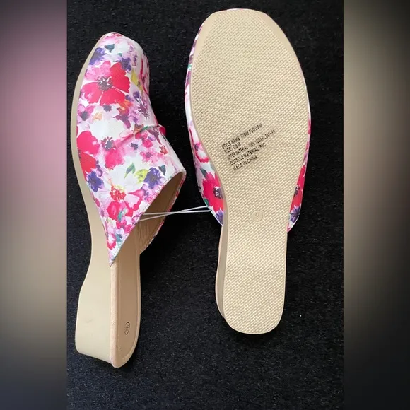NEW Floral Mules Size 9M