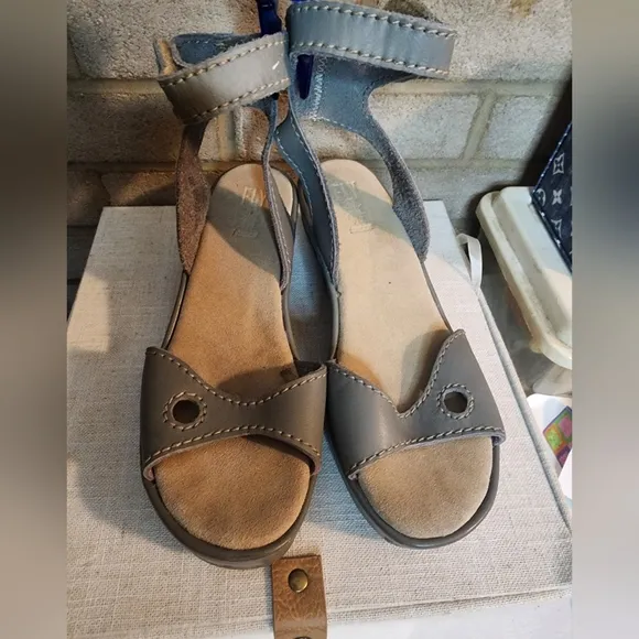 New Fly London Stylish Gray Women's Sandals