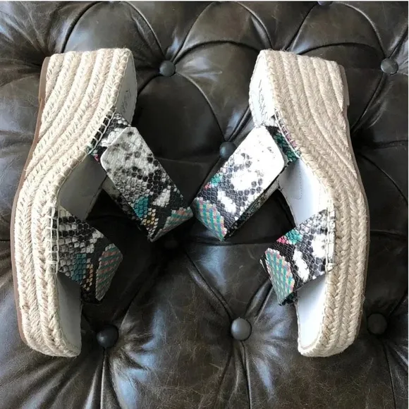 New Franco Sarto Cara Espadrille Wedge yellow clover Sandals Snake print