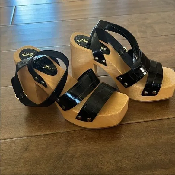 NEW Free People Mallory Black Strappy Wooden Clogs Sandals Heels EU 38 US 8