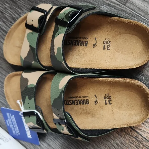 New In Box Birkenstock Kids Arizona Camouflage Sandals 31