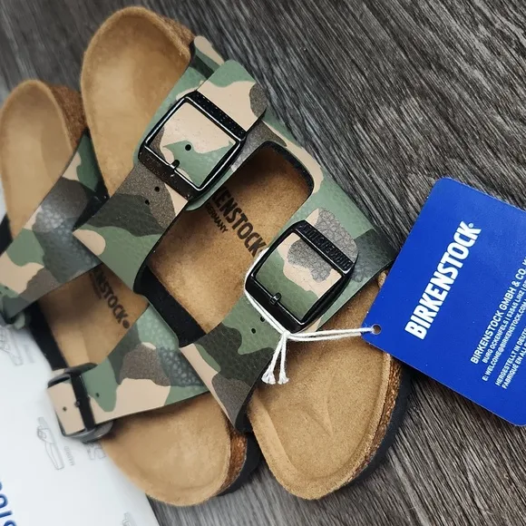 New In Box Birkenstock Kids Arizona Camouflage Sandals 31