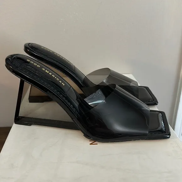 NEW IN BOX Good American Clear Black Wedge Mule Sandals