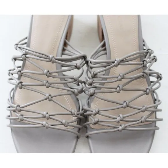 New in Box - Nordstrom Signature “Leandra” Knotted Slide Sandal in Size 8