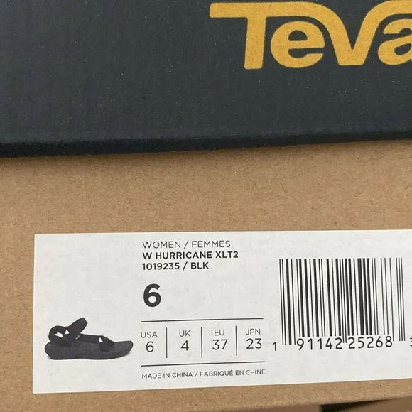 New in the box Teva Hurricane XLT2 women walking outdoors sandals size various