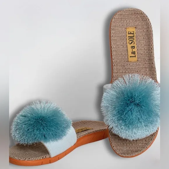 NEW! LA-a SOLE Seafoam Blue Fringe Playful Unique Pom Pom Sandals 8 9