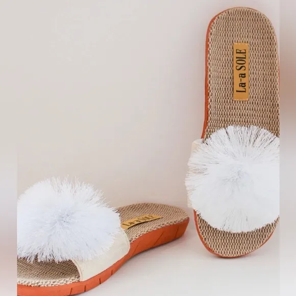 NEW! LA-a SOLE Seafoam Blue Fringe Playful Unique Pom Pom Sandals 8 9