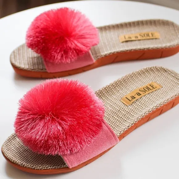 NEW! LA-a SOLE Seafoam Blue Fringe Playful Unique Pom Pom Sandals 8 9