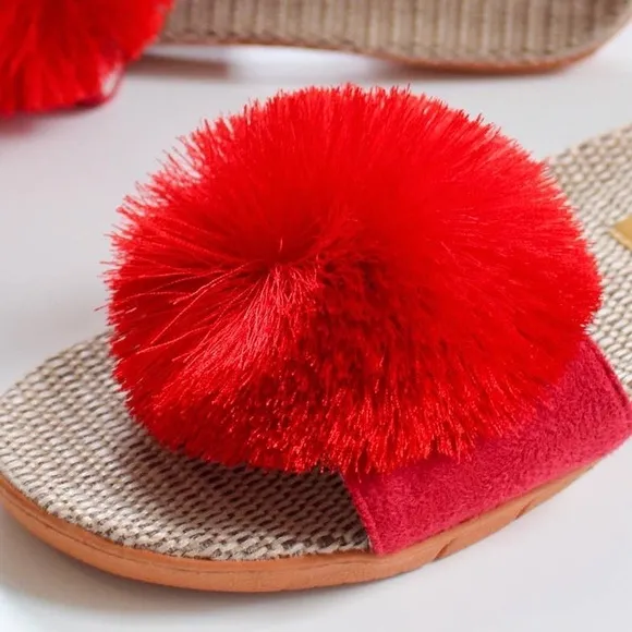 NEW! LA-a SOLE Seafoam Blue Fringe Playful Unique Pom Pom Sandals 8 9