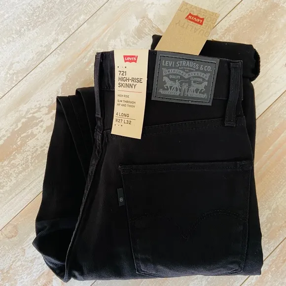 NEW Levi’s 721 high waisted skinny black jeans