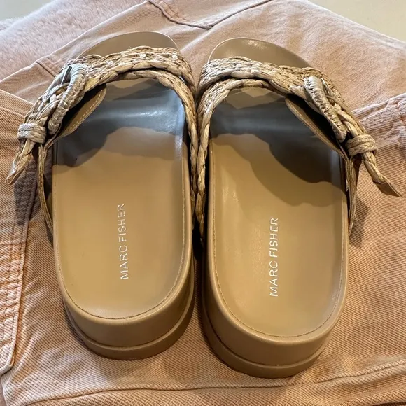 NEW Marc Fisher Welti Sandals