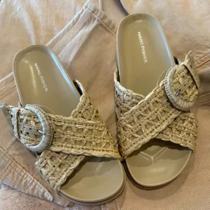 NEW Marc Fisher Welti Sandals